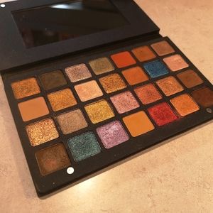 Custom Natasha Denona Metropolis Pallet